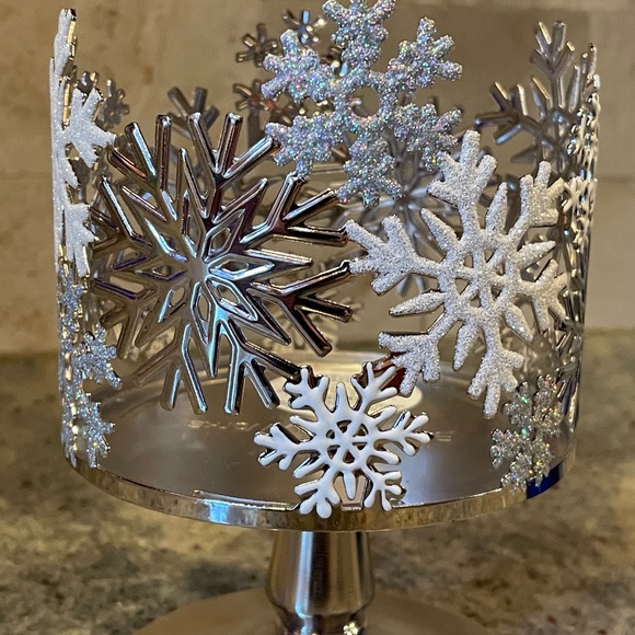 Bath & Body Works HAPPY HANUKKAH 3-Wick Jelly Donut Scent Candle & Stand NEW - Picture 7 of 12